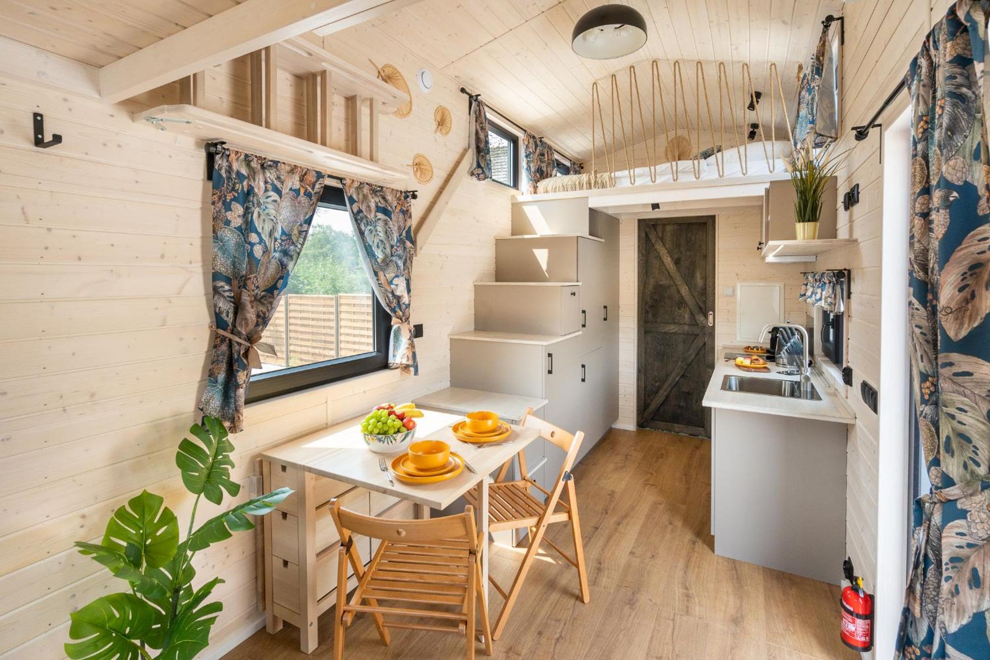 Staymoovers - Tinyhouse Zator Bagian luar foto